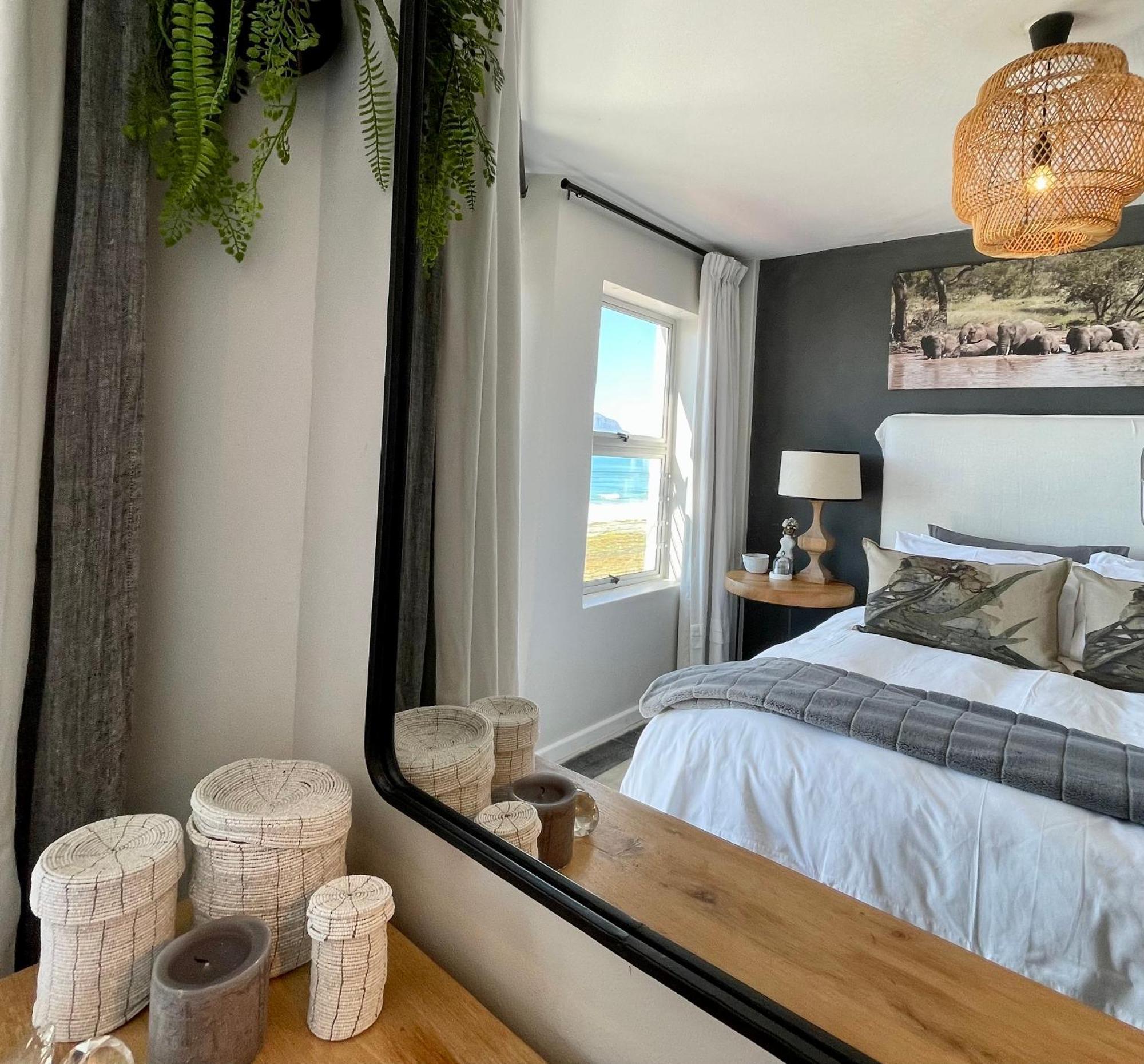 Ferienwohnung Abode Africa Bloubergstrand Exterior foto